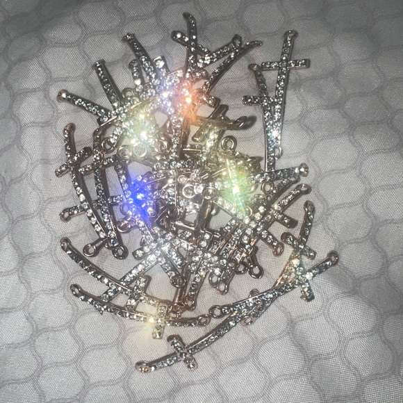 Charms - Picture 6 of 6